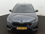 Skoda Octavia Combi 1.4 TSI RS iV PHEV Business | Automaat | Matrix LED | Navigatie | Apple CarPlay / Android Auto | Heads-up Display | Sportstoelen | Alcantara | Lichtmetalen velgen | Parkeersensoren | Keyless Start | Draadloos Opladen | Verwarmde Voorruit | Sfeerverlichting |