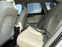 Volvo XC60 2.0 T6 Plug-in hybrid AWD Ultimate Bright | Long Range | Adaptive cruise control | Panoramadak | 360 camera | Trekhaak | Getint glas | Keyless | Harman Kardon audio