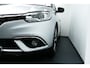 Renault Scenic 1.2 TCe Intens. Afwijkende Dakkleur, Navi, Camera, Clima, 20"LMV, Haak 1850kg