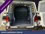 Volkswagen Transporter 2.0 TDI L2H1 Fabrieksgarantie Euro6 Airco | Apple Carplay | Trekhaak | Cruisecontrol Android Auto, Parkeersensoren, Sidebars, Bijrijdersbank