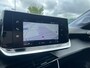 Peugeot 208 1.2 Nieuwe Distributie , Apple carplay , Navigatie , Parkeer sensoren , Cruise control