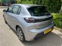 Peugeot 208 1.2 Nieuwe Distributie , Apple carplay , Navigatie , Parkeer sensoren , Cruise control