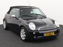MINI One Mini Cabrio 1.6 airco cruisc centrvergr elecraam electr dak, parkeersensoren achter, radio speler, boordcomputer Ben je klaar om te genieten van de zon en de vrijheid van open rijden? De MINI Mini Cabrio 1.6 One biedt alles wat je zoekt in een cabrio: stijl, plezier en sportief rijgedrag. Deze iconische