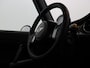 MINI One Mini Cabrio 1.6 airco cruisc centrvergr elecraam electr dak, parkeersensoren achter, radio speler, boordcomputer Ben je klaar om te genieten van de zon en de vrijheid van open rijden? De MINI Mini Cabrio 1.6 One biedt alles wat je zoekt in een cabrio: stijl, plezier en sportief rijgedrag. Deze iconische