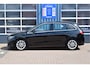 Mercedes-Benz B-klasse 180d Premium Plus Half-zwart-leer Lichtmetalen-velgen
