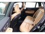 Volvo V60 2.0 T5 Momentum | Leer | Dealer Ond. | Org NL | Sportstoelen | CarPlay | Digital Cockpit |