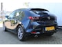 Mazda 3 2.0 e-SkyActiv-G M Hybrid 122 Airco l Parkeersensoren achter l Navigatie l AppleCarPlay/AndroidAuto l Head-up display