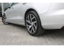 Volvo V60 T5 Automaat Momentum Pro | AppleCarplay | Verw. Voorstoelen | PDC V + A | 18" LMV