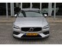 Volvo V60 T5 Automaat Momentum Pro | AppleCarplay | Verw. Voorstoelen | PDC V + A | 18" LMV