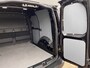 Volkswagen Caddy Cargo 2.0 TDI Airco Apple Cruise controle Trekhaak 1400kg trekgewicht Parkeersensoren achter Stuurwielbediening Schuifdeur Navigatiesysteem Euro 6 Apple Carplay Navi