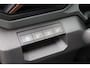 Dacia Duster TCe 130pk Mild Hybrid 4x4 Extreme | Trekhaak | Achteruitrijcamera | 1500kg TREKGEWICHT | Parkeersensoren voor + Achter |