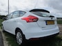 Ford Focus 1.0 Ecoboost Trend Verwarmde Stoelen + Voorraam