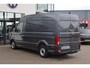 Volkswagen Crafter 35 2.0 TDI L3H3 Trendline 140PK / 103kW, BPM vrij, achteruitrijcamera, parkeersensoren voor en achter (pdc), navigatie, LED laadruimteverlichting, Apple Carplay & Android Auto, comfort bestuurdersstoel, zijschuifdeur rechts, bijrijdersbank, cruise control, keyless start, airco, spraakbediening, zijmarkeringslichten, multifunctioneel lederen stuurwiel, draadloos telefoon laden