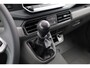Volkswagen Crafter 35 2.0 TDI L3H3 Trendline 140PK / 103kW, BPM vrij, achteruitrijcamera, parkeersensoren voor en achter (pdc), navigatie, LED laadruimteverlichting, Apple Carplay & Android Auto, comfort bestuurdersstoel, zijschuifdeur rechts, bijrijdersbank, cruise control, keyless start, airco, spraakbediening, zijmarkeringslichten, multifunctioneel lederen stuurwiel, draadloos telefoon laden