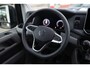 Volkswagen Crafter 35 2.0 TDI L3H3 Trendline 140PK / 103kW, BPM vrij, achteruitrijcamera, parkeersensoren voor en achter (pdc), navigatie, LED laadruimteverlichting, Apple Carplay & Android Auto, comfort bestuurdersstoel, zijschuifdeur rechts, bijrijdersbank, cruise control, keyless start, airco, spraakbediening, zijmarkeringslichten, multifunctioneel lederen stuurwiel, draadloos telefoon laden