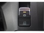 Volkswagen Crafter 35 2.0 TDI L3H3 Trendline 140PK / 103kW, BPM vrij, achteruitrijcamera, parkeersensoren voor en achter (pdc), navigatie, LED laadruimteverlichting, Apple Carplay & Android Auto, comfort bestuurdersstoel, zijschuifdeur rechts, bijrijdersbank, cruise control, keyless start, airco, spraakbediening, zijmarkeringslichten, multifunctioneel lederen stuurwiel, draadloos telefoon laden