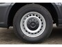 Volkswagen Crafter 35 2.0 TDI L3H3 Trendline 140PK / 103kW, BPM vrij, achteruitrijcamera, parkeersensoren voor en achter (pdc), navigatie, LED laadruimteverlichting, Apple Carplay & Android Auto, comfort bestuurdersstoel, zijschuifdeur rechts, bijrijdersbank, cruise control, keyless start, airco, spraakbediening, zijmarkeringslichten, multifunctioneel lederen stuurwiel, draadloos telefoon laden