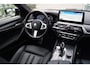 BMW 5-Serie 520i Business Edition Plus M Sport Autom Schkdak Leder Sportst Navi Camera Adaptieve Cruise Clima 2x PDC LMV Trekh ENZ
