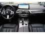 BMW 5-Serie 520i Business Edition Plus M Sport Autom Schkdak Leder Sportst Navi Camera Adaptieve Cruise Clima 2x PDC LMV Trekh ENZ