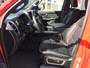 Dodge Ram 1500 5.7 V8 4x4 Crew Cab Laramie sport Luchtvering, Panoramadak. Tachograaf, Trekhaak, Navi, harman kardon In nieuw staat, nwe banden, top conditie