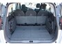 Peugeot 5008 1.6 THP ST 7p. Panoramadak, Cruise control, 7 Persoons, Trekhaak, Lichtmetalen wielen