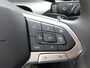 Volkswagen Golf 1.0 eTSI Life Business
