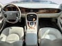 Daimler 4.0 V8 /Topstaat Youngtimer/Beige Leder/Stoelverwarming V+A/Elektr. Stoelen V+A/Clima&Cruise Control/Apple Carplay/(MET GARANTIE*)