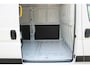 Fiat Ducato 33 2.2 MultiJet 140PK L3H2 | ACHTERUITRIJ CAMERA | APPLE CARPLAY/ANDROID AUTO | 3-ZITS | CRUISE CONTROL | CLIMATE CONTROL | DAB+ RADIO | NIEUWE BUS! |