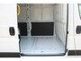 Fiat Ducato 33 2.2 MultiJet 140PK L3H2 | NIEUWE BUS! BPM VRIJ! | ACHTERUITRIJ CAMERA | APPLE CARPLAY/ANDROID AUTO | 3-ZITS | CRUISE CONTROL | CLIMATE CONTROL | DAB+ RADIO | DIGITALE COCKPIT |
