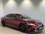 Lexus ES 300h Business Line | Luxueuze uitvoering | LM Velgen 19" | Elektrisch Glazen Panoramadak | Voorstoelen/Stuurwiel Verwarmd |