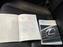 Lexus ES 300h Business Line | Luxueuze uitvoering | LM Velgen 19" | Elektrisch Glazen Panoramadak | Voorstoelen/Stuurwiel Verwarmd |