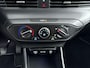 Hyundai i20 1.0 T-GDI COMFORT | OUTLET DEAL!!! | NAVI via APPLE CAR PLAY & ANDROID | CAMERA | CRUISE | ZWARTE LOGO'S | TWO TONE | PRIVACY GLASS | FABRIEKSGARANTIE GELDIG T/M 7-2029! |