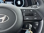 Hyundai i20 1.0 T-GDI COMFORT | OUTLET DEAL!!! | NAVI via APPLE CAR PLAY & ANDROID | CAMERA | CRUISE | ZWARTE LOGO'S | TWO TONE | PRIVACY GLASS | FABRIEKSGARANTIE GELDIG T/M 7-2029! |