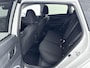 Hyundai i20 1.0 T-GDI COMFORT | OUTLET DEAL!!! | NAVI via APPLE CAR PLAY & ANDROID | CAMERA | CRUISE | ZWARTE LOGO'S | TWO TONE | PRIVACY GLASS | FABRIEKSGARANTIE GELDIG T/M 7-2029! |