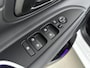 Hyundai i20 1.0 T-GDI COMFORT | OUTLET DEAL!!! | NAVI via APPLE CAR PLAY & ANDROID | CAMERA | CRUISE | ZWARTE LOGO'S | TWO TONE | PRIVACY GLASS | FABRIEKSGARANTIE GELDIG T/M 7-2029! |