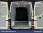 Volkswagen Crafter 2.0 TDI 140pk L3H3 L2H2 Euro6 Airco | Camera | Apple Carplay | Android Auto Bijrijdersbank, 3000kg trekvermogen