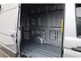 Volkswagen Crafter 35 2.0 TDI L3H3 Trendline 140PK / 103kW, 3500 GVW, BPM vrij, draadloos Apple Carplay & Android Auto, achteruitrijcamera, bijrijdersbank incl. opbervak, airco, cruise control, parkeersensoren voor + achter, licht- en regensensor, Digital Cockpit, verstelbare lendensteun bestuurdersstoel, Lane Assist, elektronische handrem, bandenspanningssensoren, bestuurdersstoel in hoogte verstelbaar, Keyless Start, vermoeidheidsherkenning