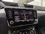 Skoda Superb COMBI 1.5 TSI ACT Business Edition - Automaat Stoelverw. Navi Camera 17inch LMV
