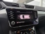 Skoda Superb COMBI 1.5 TSI ACT Business Edition - Automaat Stoelverw. Navi Camera 17inch LMV