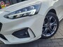 Ford Focus Wagon 1.0 EcoBoost ST Line Business | Met o.a. head-up display, climate, cruise, stoel- en stuurwielverwarming en LED