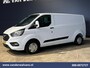 Ford Transit Custom 2.0 TDCI L2H1 Euro6 Airco | Camera | 2800kg trekvermogen | Apple Carplay | Cruisecontrol | LED | Parkeersensoren Android Auto, Verwarmde voorruit, Bijrijdersbank