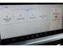 Ford Focus Wagon 1.0-155pk EcoBoost Mild-Hybrid Active AUTOMAAT ! Trekgewicht 1.500kg ! Slechts 8.100km ! Ruim €. 9.000,- beneden de nieuwprijs ! Volautm. airco dual, navigatie, telefoonvoorb., adaptive cruise control, LED verlichting, metallic lak, camera, front-, lane- en side assist, LM wielen, Isofix etc.