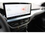 Ford Focus Wagon 1.0-155pk EcoBoost Mild-Hybrid Active AUTOMAAT ! Trekgewicht 1.500kg ! Slechts 8.100km ! Ruim €. 9.000,- beneden de nieuwprijs ! Volautm. airco dual, navigatie, telefoonvoorb., adaptive cruise control, LED verlichting, metallic lak, camera, front-, lane- en side assist, LM wielen, Isofix etc.