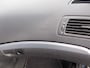 Volvo V70 2.4 Momentum Automaat 7 Pers. ( APK KEURING BIJ AFLEVERING! )