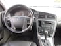 Volvo V70 2.4 Momentum Automaat 7 Pers. ( APK KEURING BIJ AFLEVERING! )