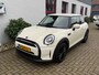 MINI One Mini 3-Deurs (f56) 1.5 102pk Aut Business Edition/ John Cooper Works velgen/ Navigatie/ Half lederen bekleding/ Parkeersensoren/ DAB/ 1 Eigenaar/ Origineel NL/ NAP