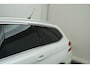 Peugeot 308 SW BWJ 2020 1.2 131 PK Blue Lease Premium AUTOMAAT APPLE CARPLAY / ANDROID AUTO / PANORAMADAK / PRIV. GLAS / CAMERA / HALF LEDER / NAVI / CLIMA / CRUISE / BLUETOOTH / LANE ASSIST / PARKEERSENSOREN / LMV 16 INCH / DAB / MULTIFUNCT. STUUR / ISOFIX / LED