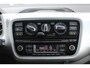 Volkswagen Up! 1.0 Cross up! BlueMotion 75 PK / Stoelverwarming / Airco