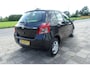 Toyota Yaris 1.0 VVTi +