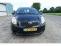 Toyota Yaris 1.0 VVTi +
